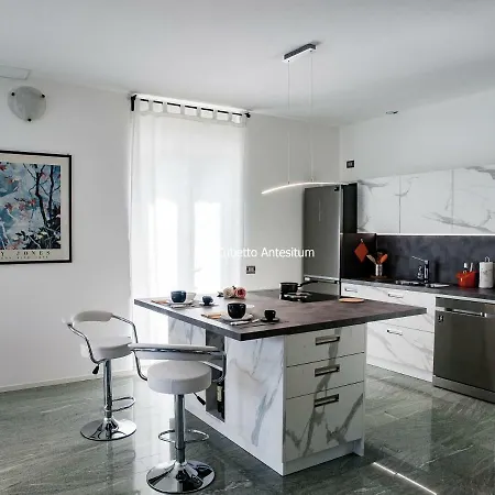 Il Cubetto Antesitum بيت للعطل